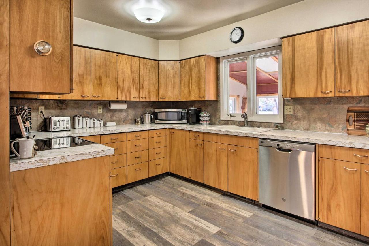 Cozy Choteau Home With Fire Pit, Grill, Yard! ภายนอก รูปภาพ